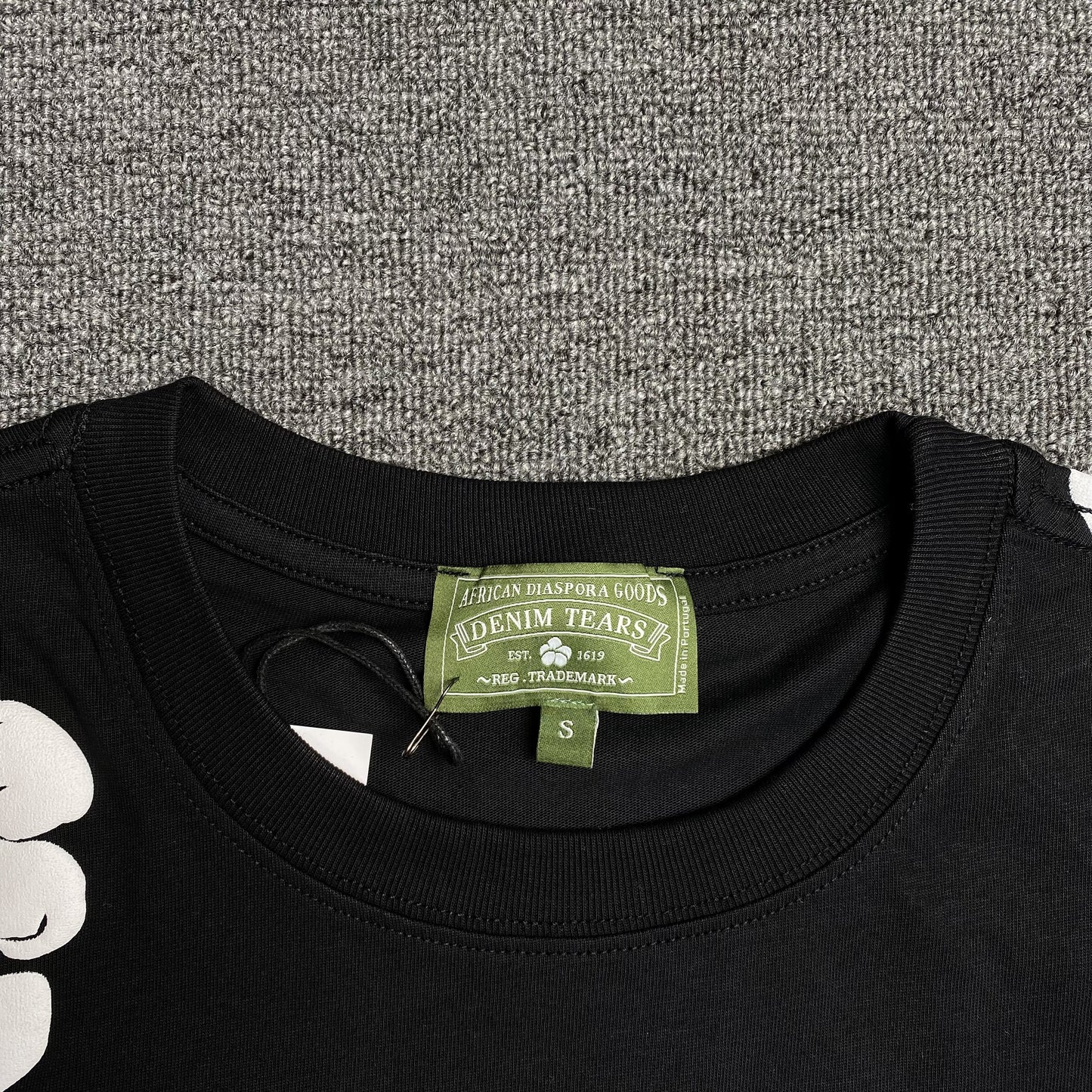 DENIM TEARS THE COTTON WREATH TEE BLACK-Drip Store Argentina