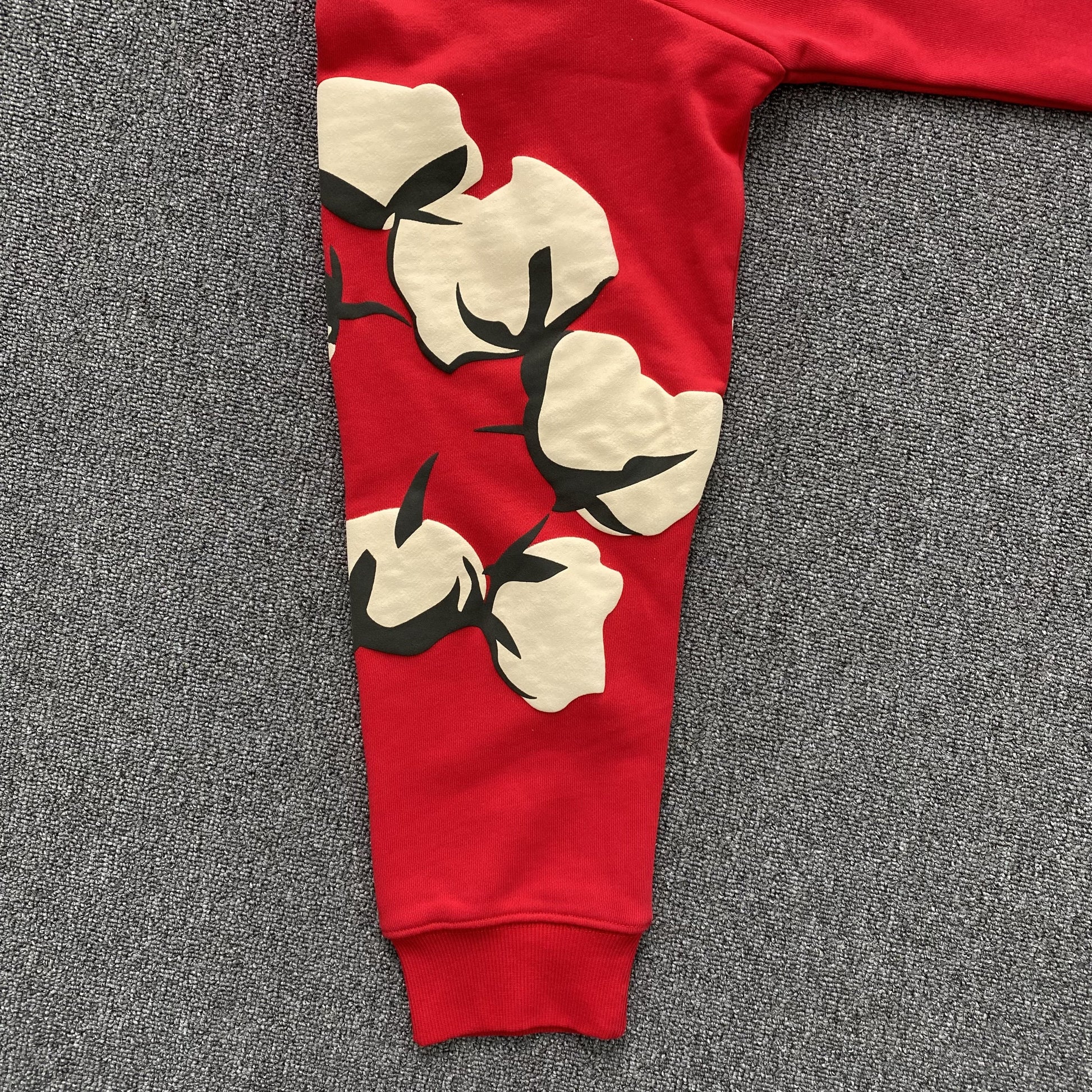 denim-tears-x-cpfm-cactus-tears-crewneck-red-8-Drip Store Argentina
