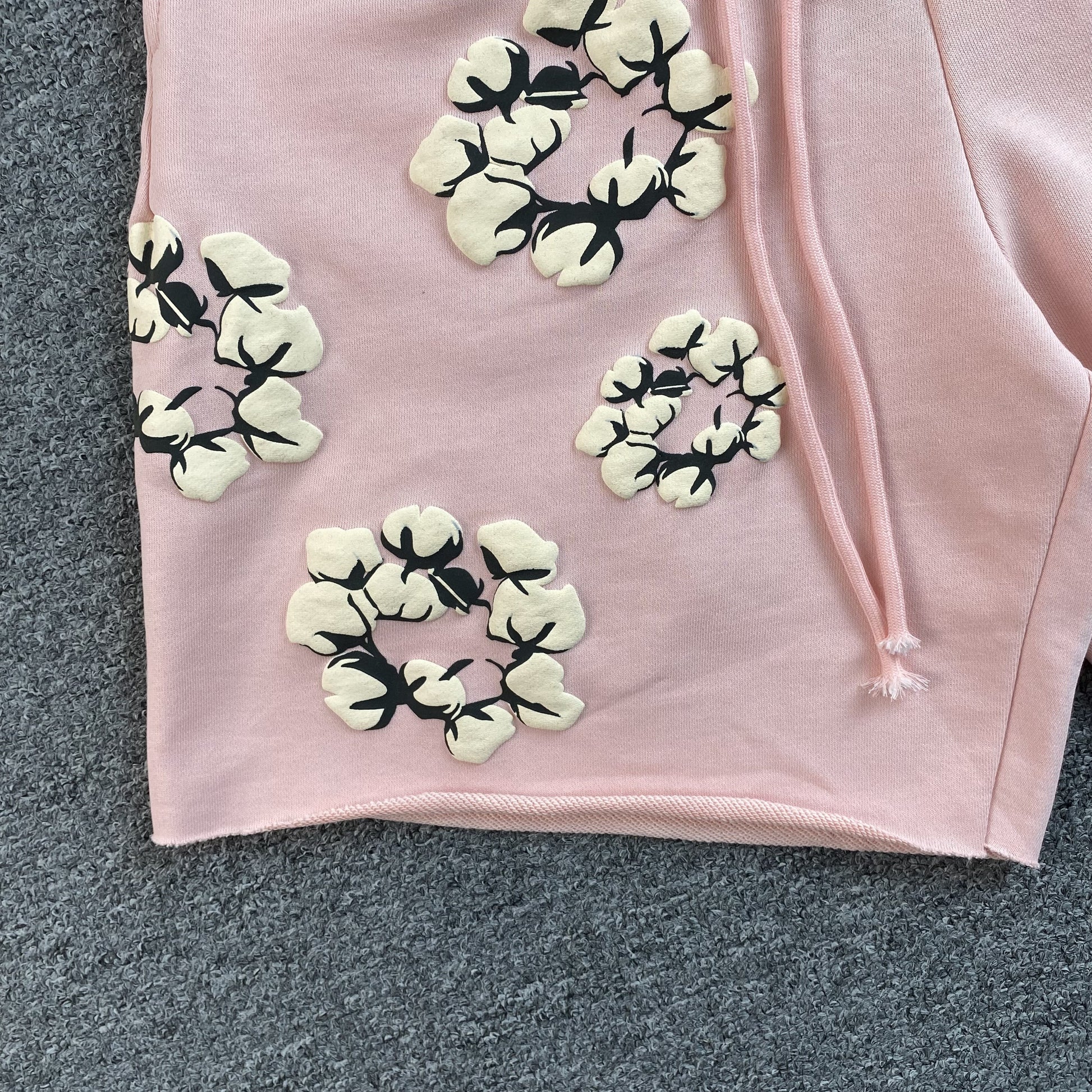 denim-tears-x-cpfm-cactus-tears-wreath-shorts-pink-3-Drip Store Argentina