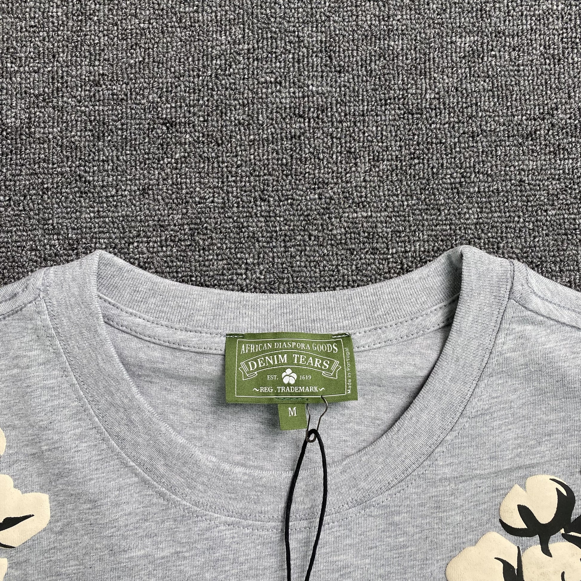 denim-tears-x-cpfm-cactus-tears-wreath-tee-grey-4-Drip Store Argentina