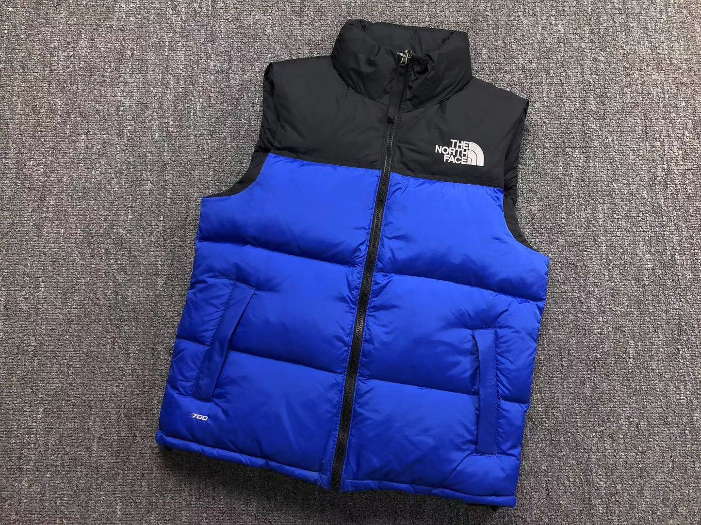 THE NORTH FACE 1996 RETRO NUPTSE VEST BLUE