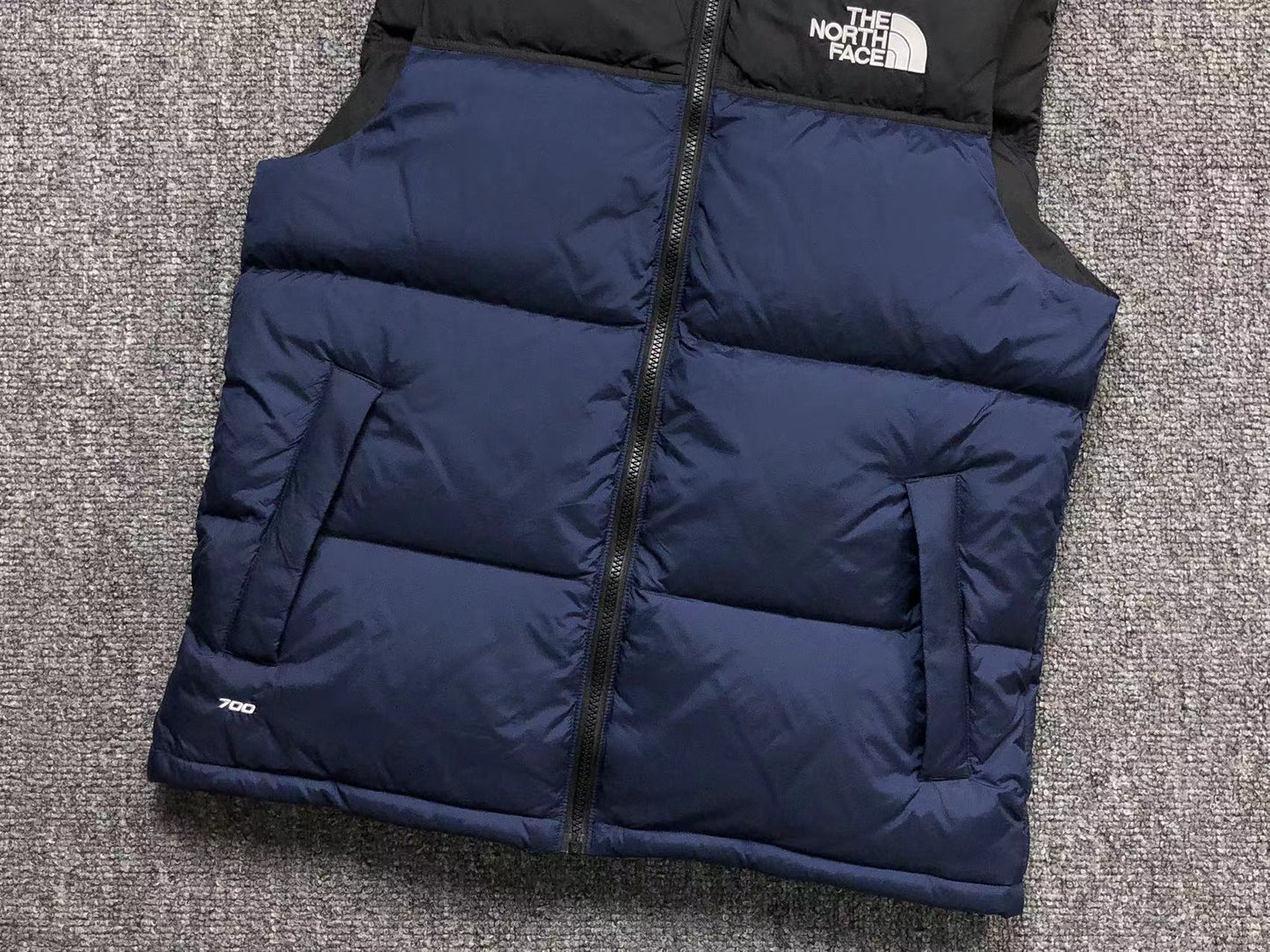 THE NORTH FACE 1996 RETRO NUPTSE VEST NAVY