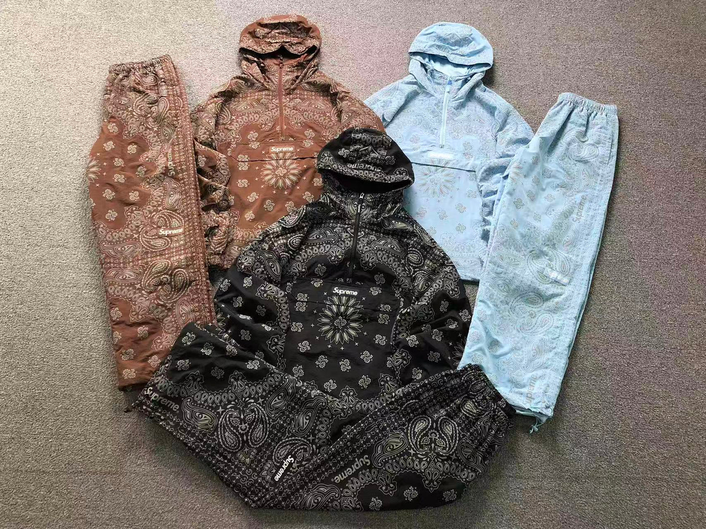 Supreme Reflective Bandana Anorak Brown
