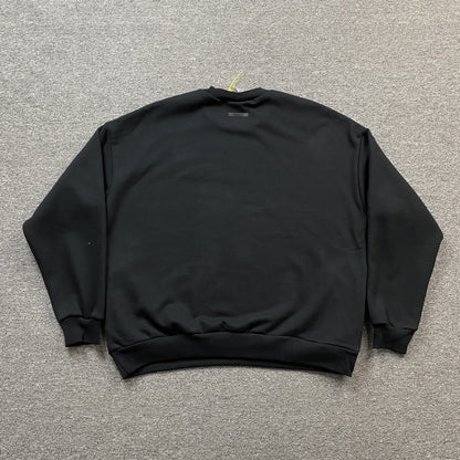 fear-of-god-essentials-crewneck-black-4-Drip Store Argentina