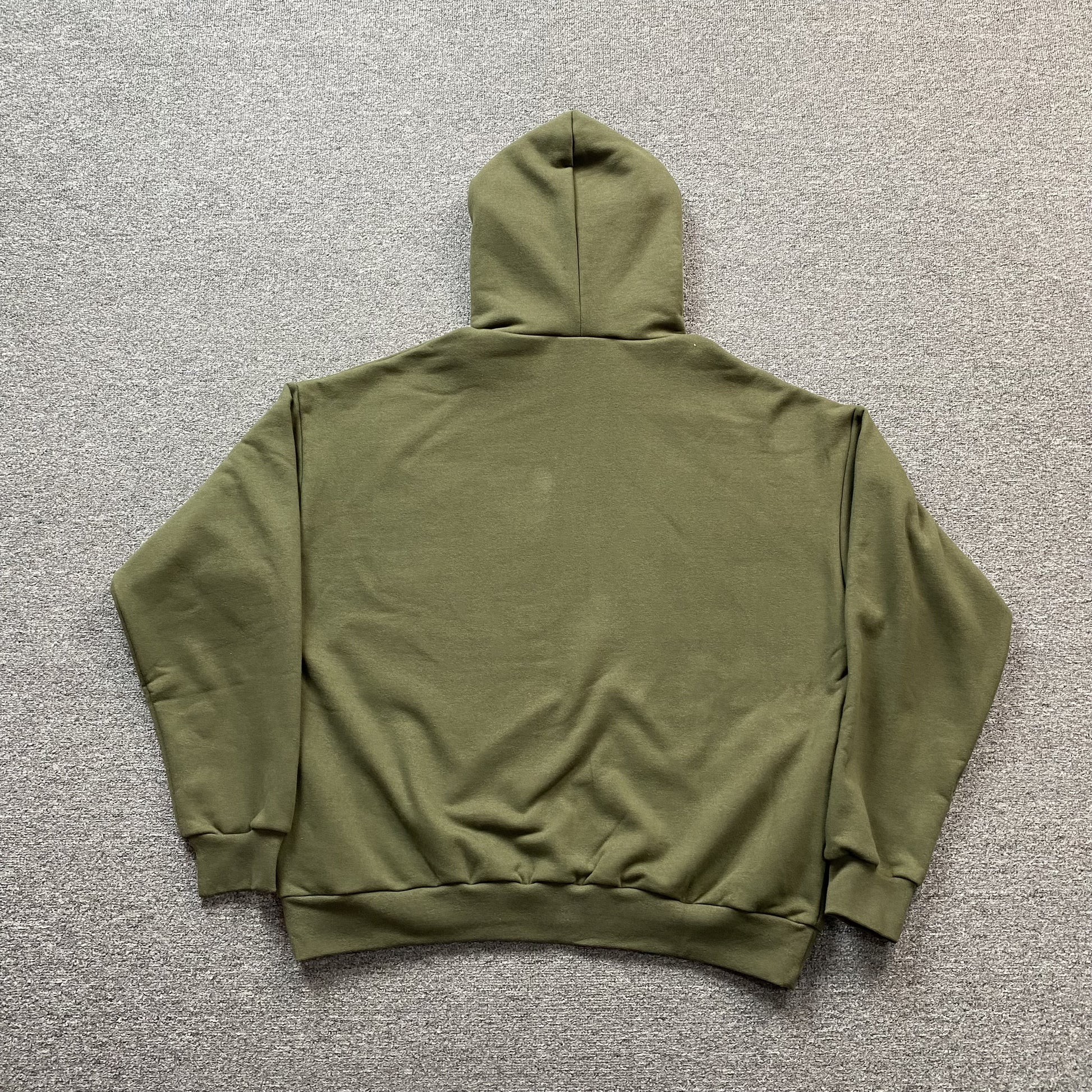 fear-of-god-essentials-hoodie-military-3-Drip Store Argentina