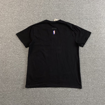 fear-of-god-essentials-knicks-tee-black-3-Drip Store Argentina
