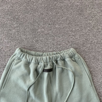 fear-of-god-essentials-shorts-sycamore-4-Drip Store Argentina