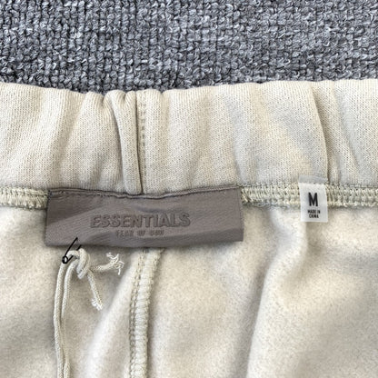 fear-of-god-essentials-shorts-wheat-5-Drip Store Argentina