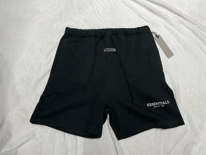 fear-of-god-essentials-sweat-shorts-black-Drip Store Argentina
