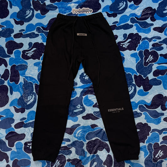 FEAR OF GOD ESSENTIALS SWEATPANTS BLACK-Drip Store Argentina
