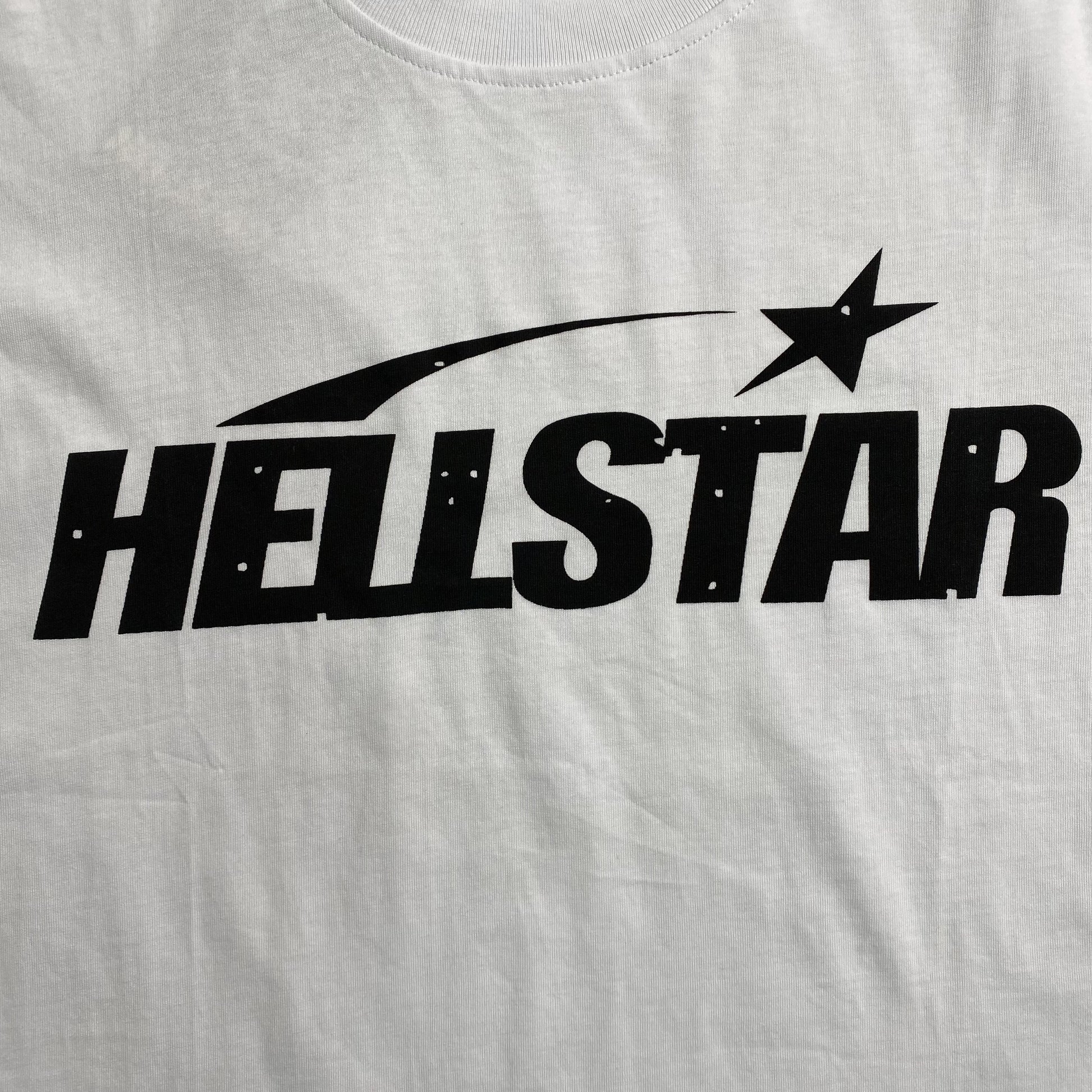 hellstar-classic-logo-gel-print-tee-white-3-Drip Store Argentina