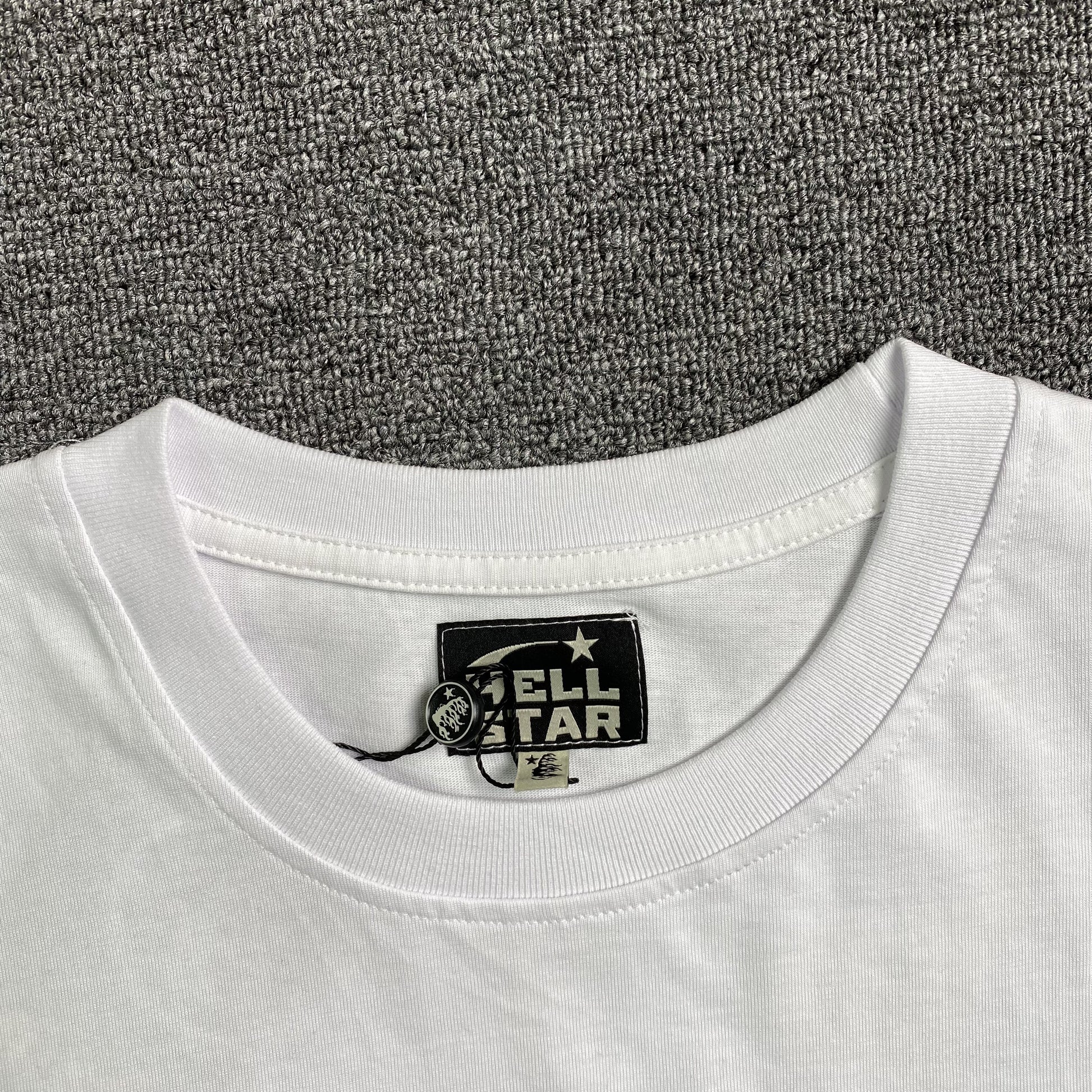hellstar-classic-logo-gel-print-tee-white-6-Drip Store Argentina