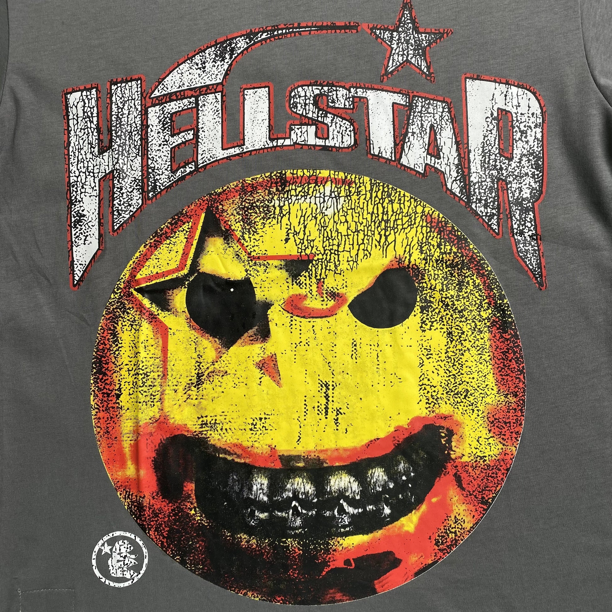 hellstar-evil-smile-tee-grey-4-Drip Store Argentina