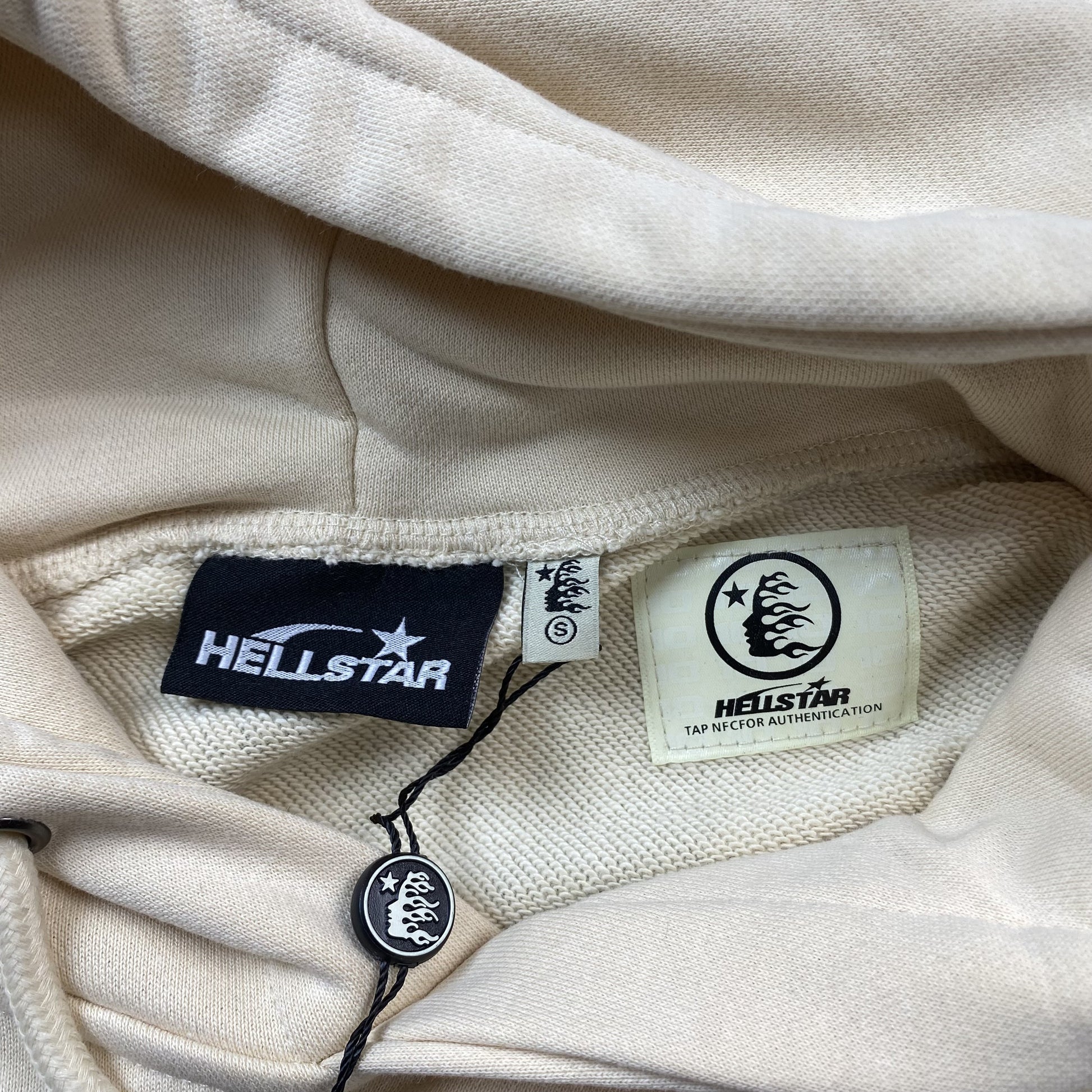 hellstar-if-you-dont-like-us-beat-us-hoodie-white-4-Drip Store Argentina