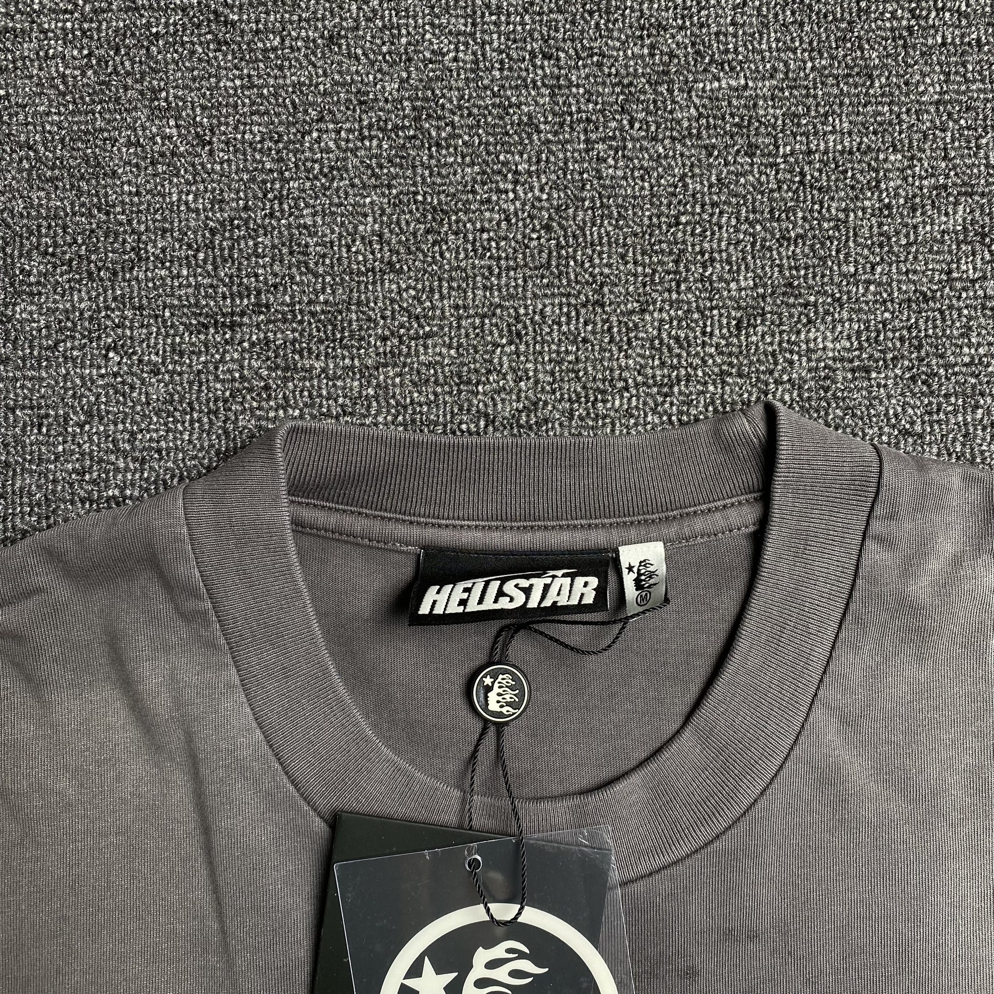 hellstar-sports-logo-gel-tee-grey-9-Drip Store Argentina