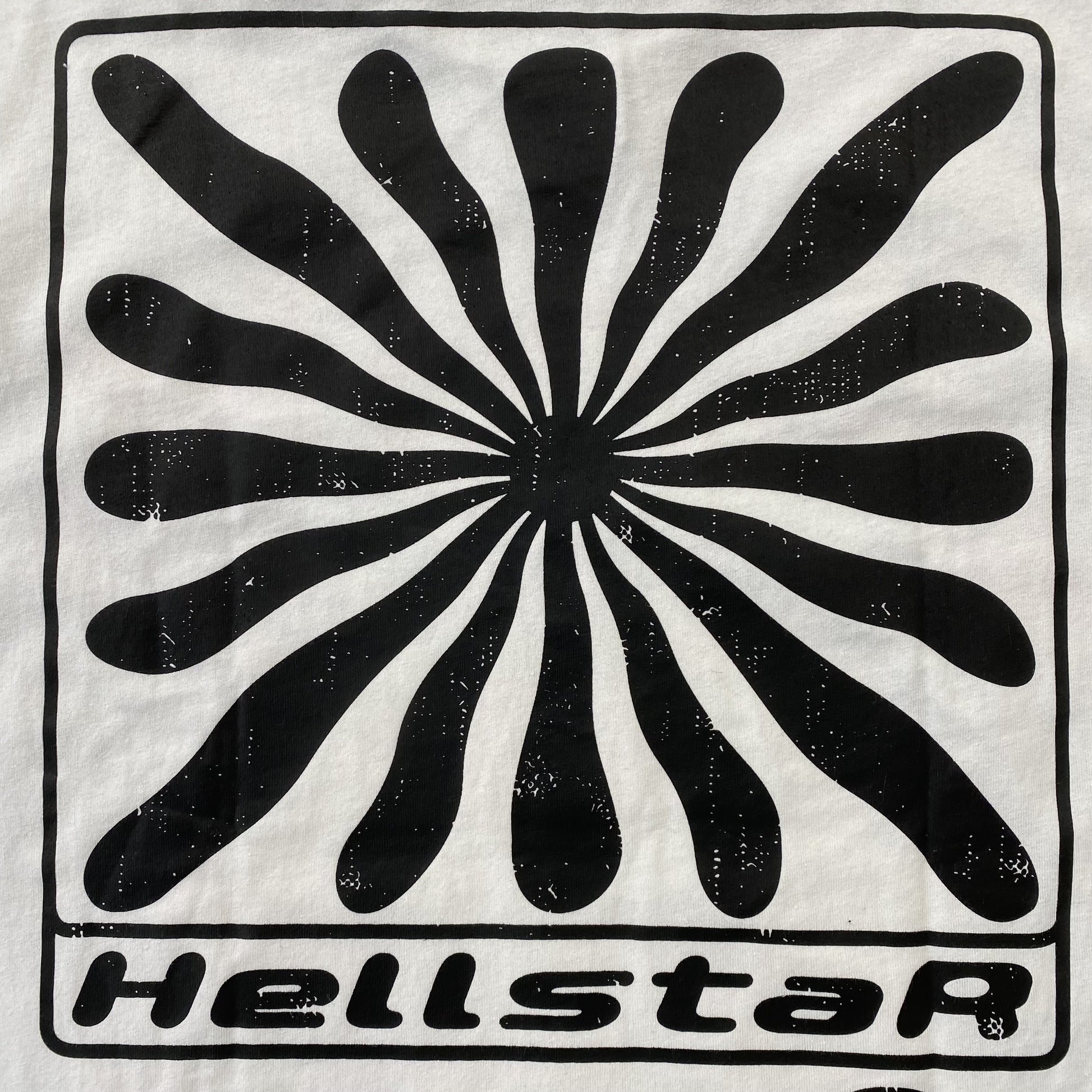 hellstar-studios-smile-tee-white-5-Drip Store Argentina