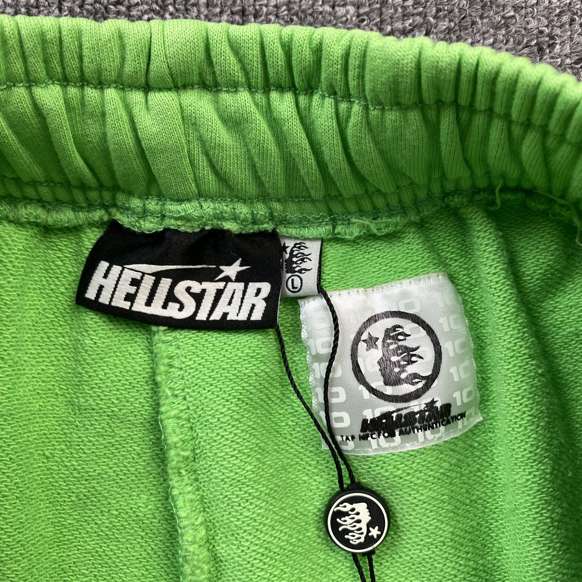 hellstar-warm-up-shorts-green-5-Drip Store Argentina