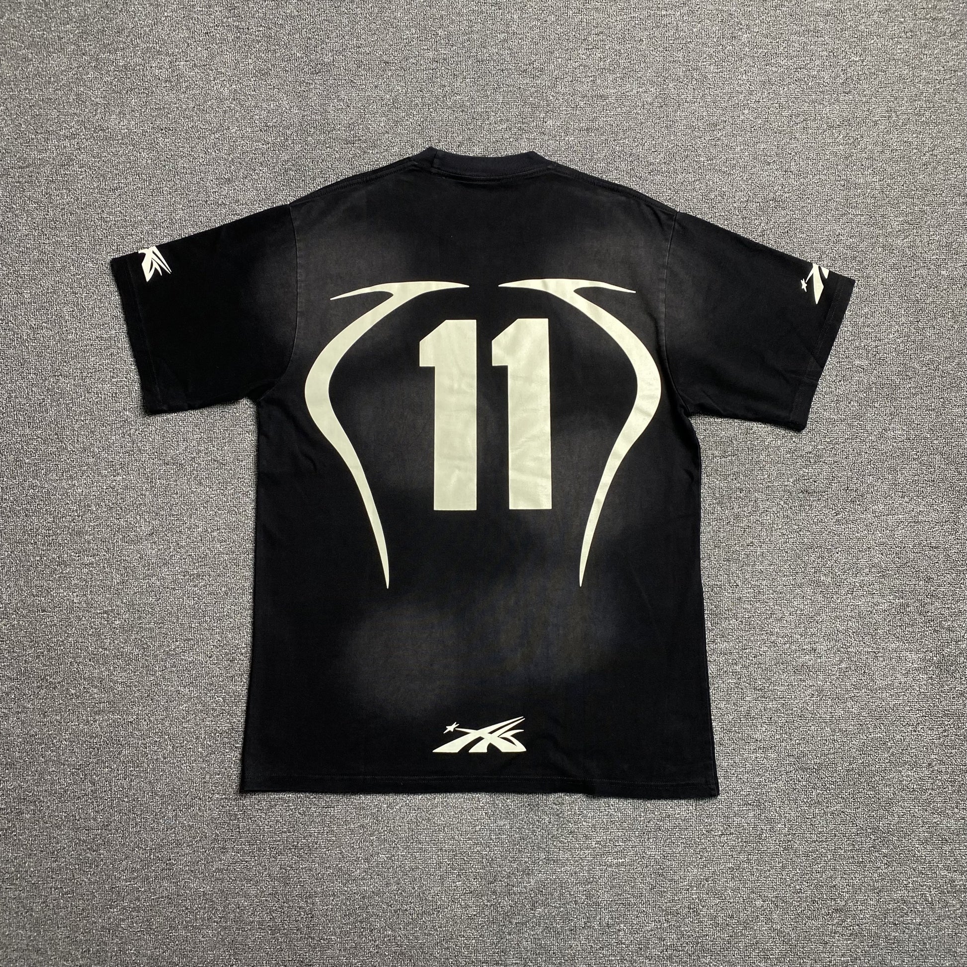 hellstar-warm-up-tee-black-2-Drip Store Argentina