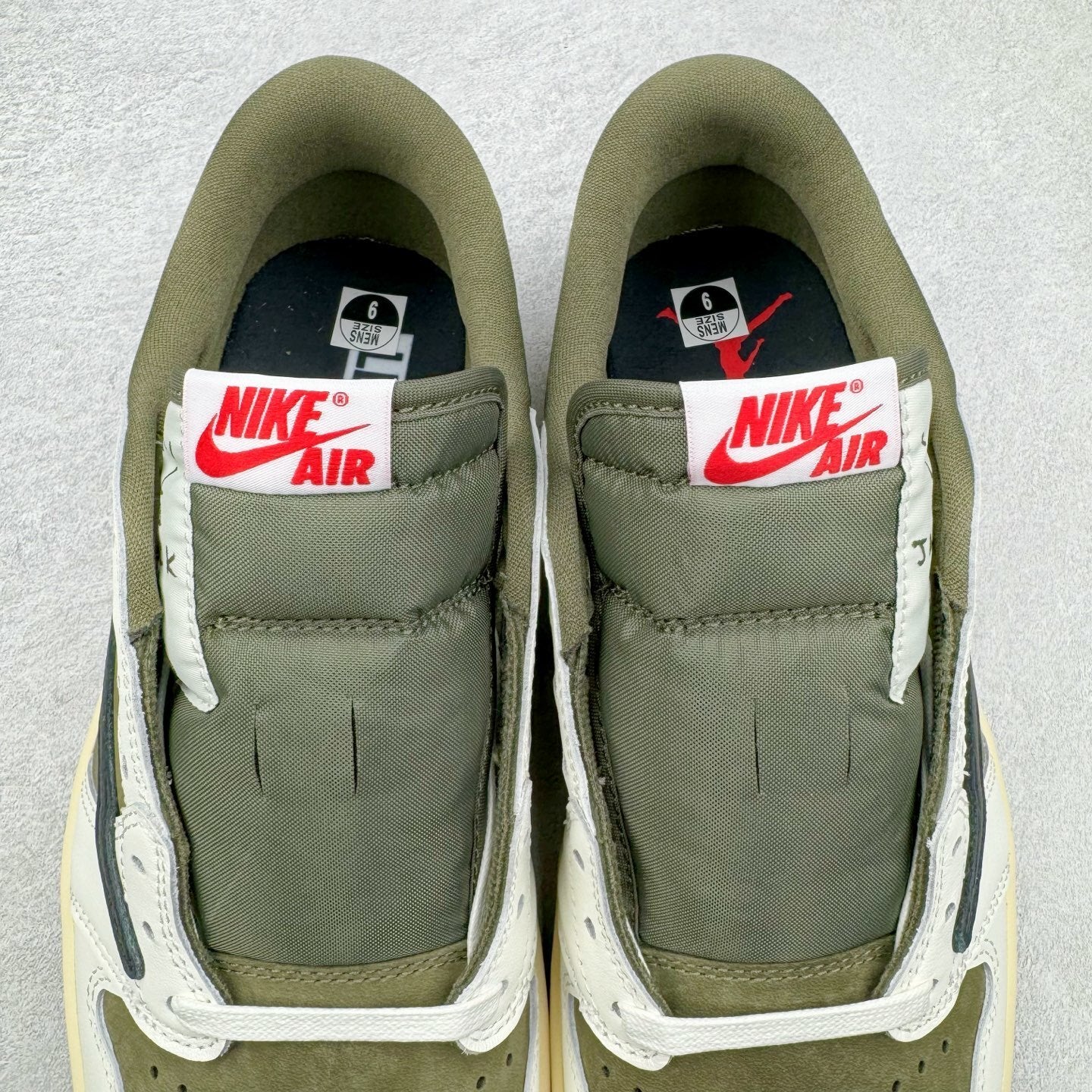 Jordan 1 Low X Travis Scott Medium Olive