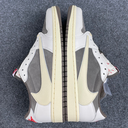 JORDAN 1 LOW X TRAVIS SCOTT OG REVERSE MOCHA