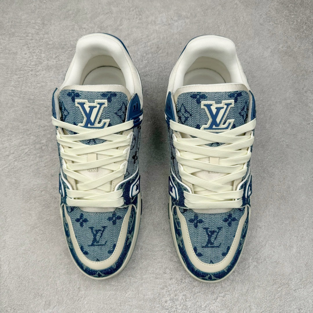 Louis Vuitton Trainer Sneaker Blue