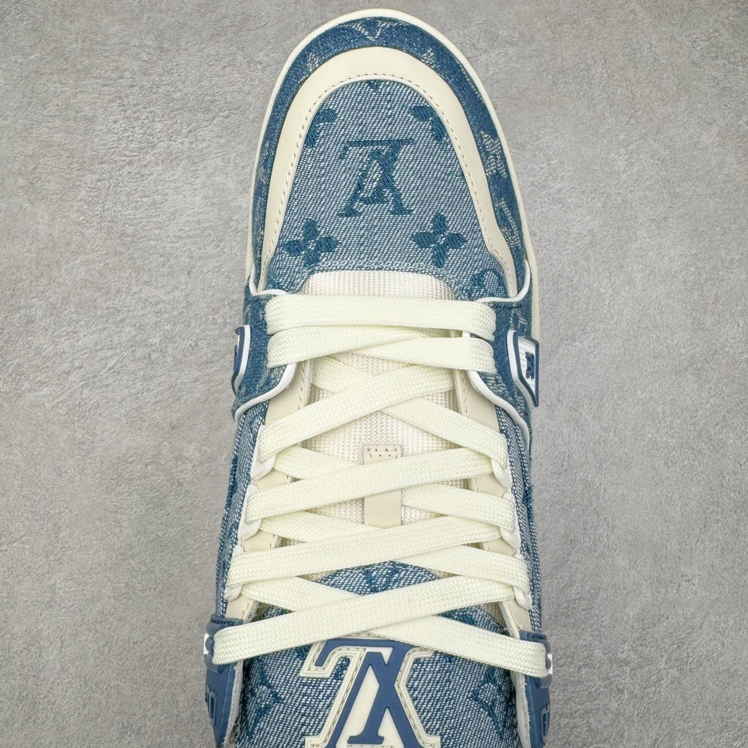 Louis Vuitton Trainer Sneaker Blue