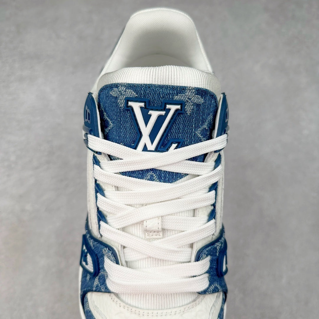 Louis Vuitton Trainer Sneaker Blue