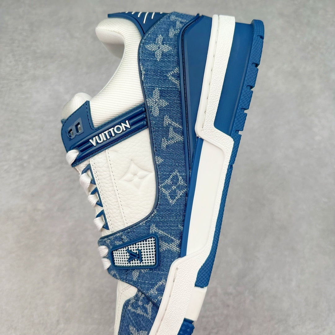 Louis Vuitton Trainer Sneaker Blue
