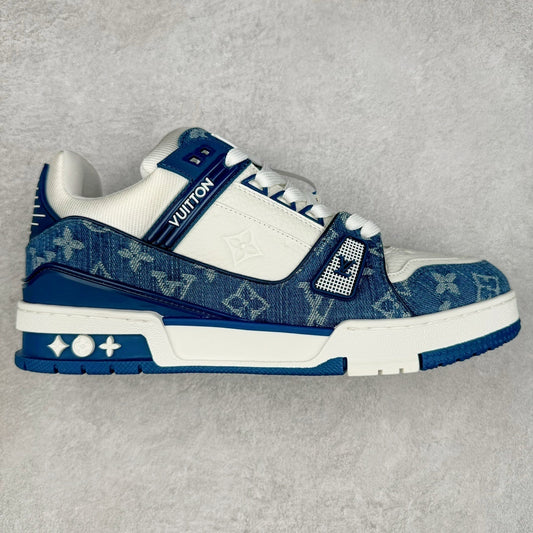 Louis Vuitton Trainer Sneaker Blue