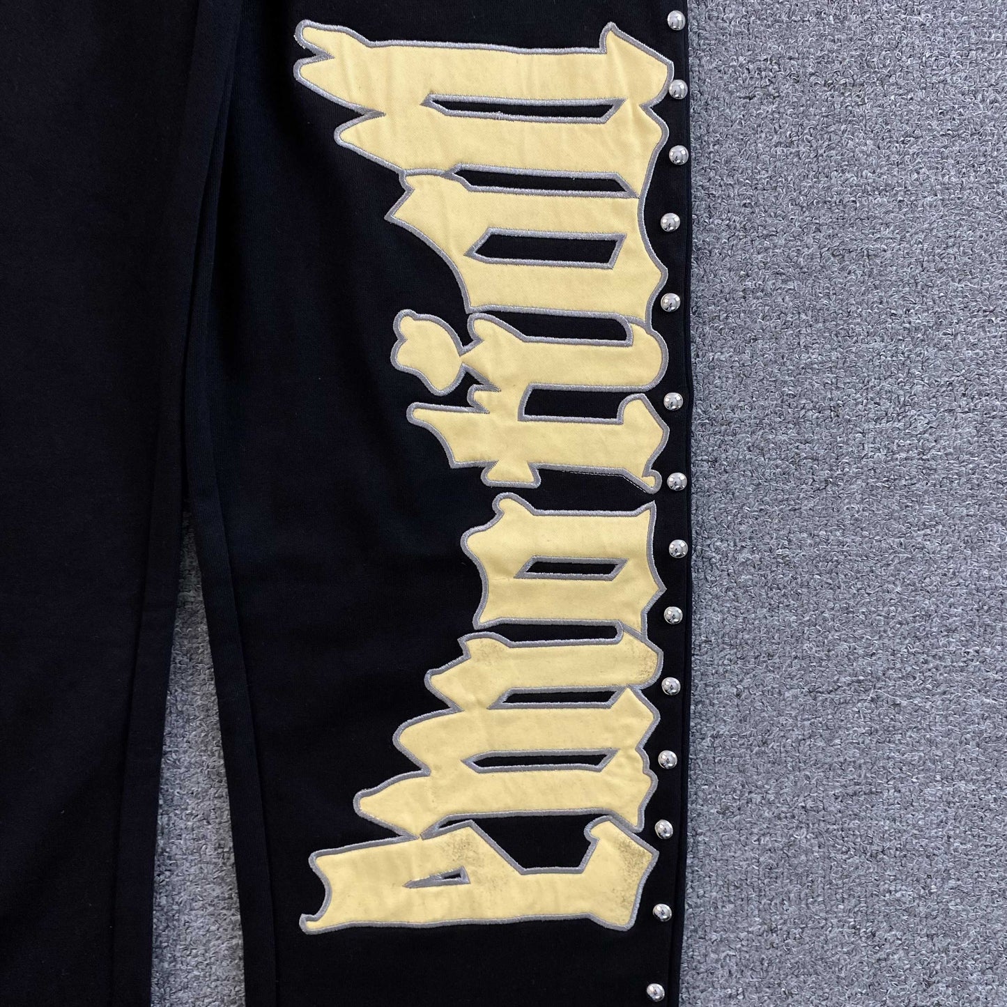 Mixed Emotion Crown Sweatpants Black