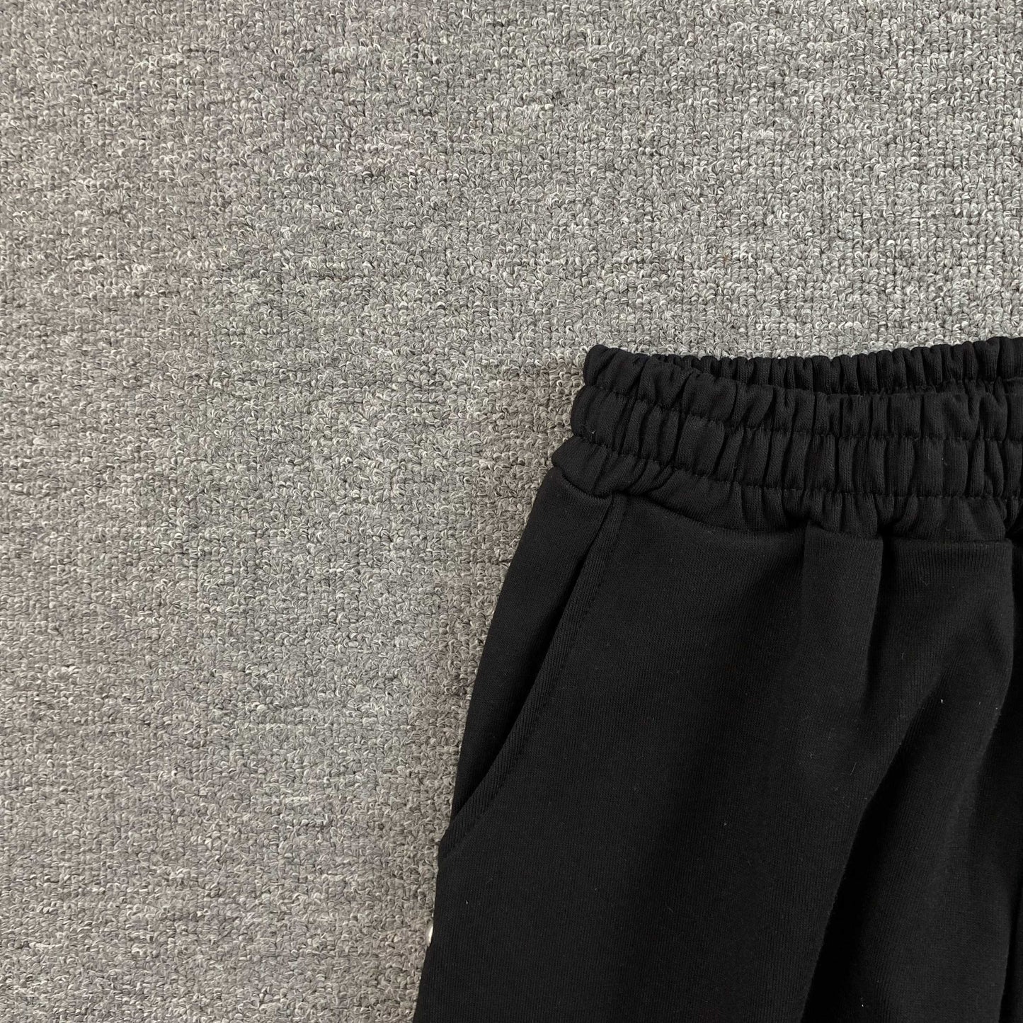 Mixed Emotion Crown Sweatpants Black