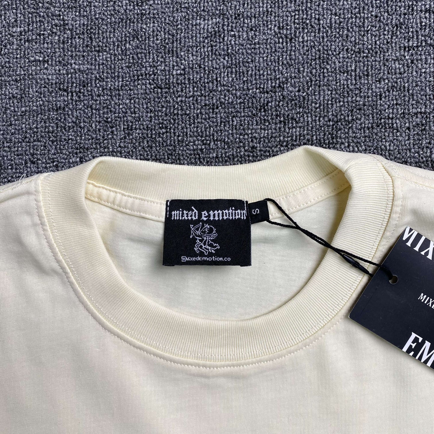 Mixed Emotion Deserted Tee Cream