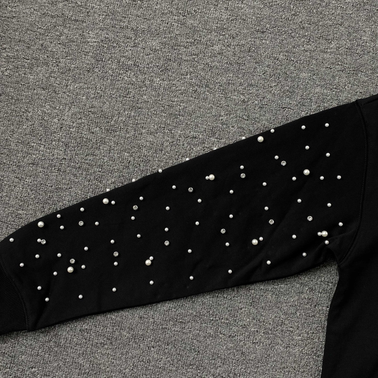 Mixed Emotion Pearl Tracksuit Black