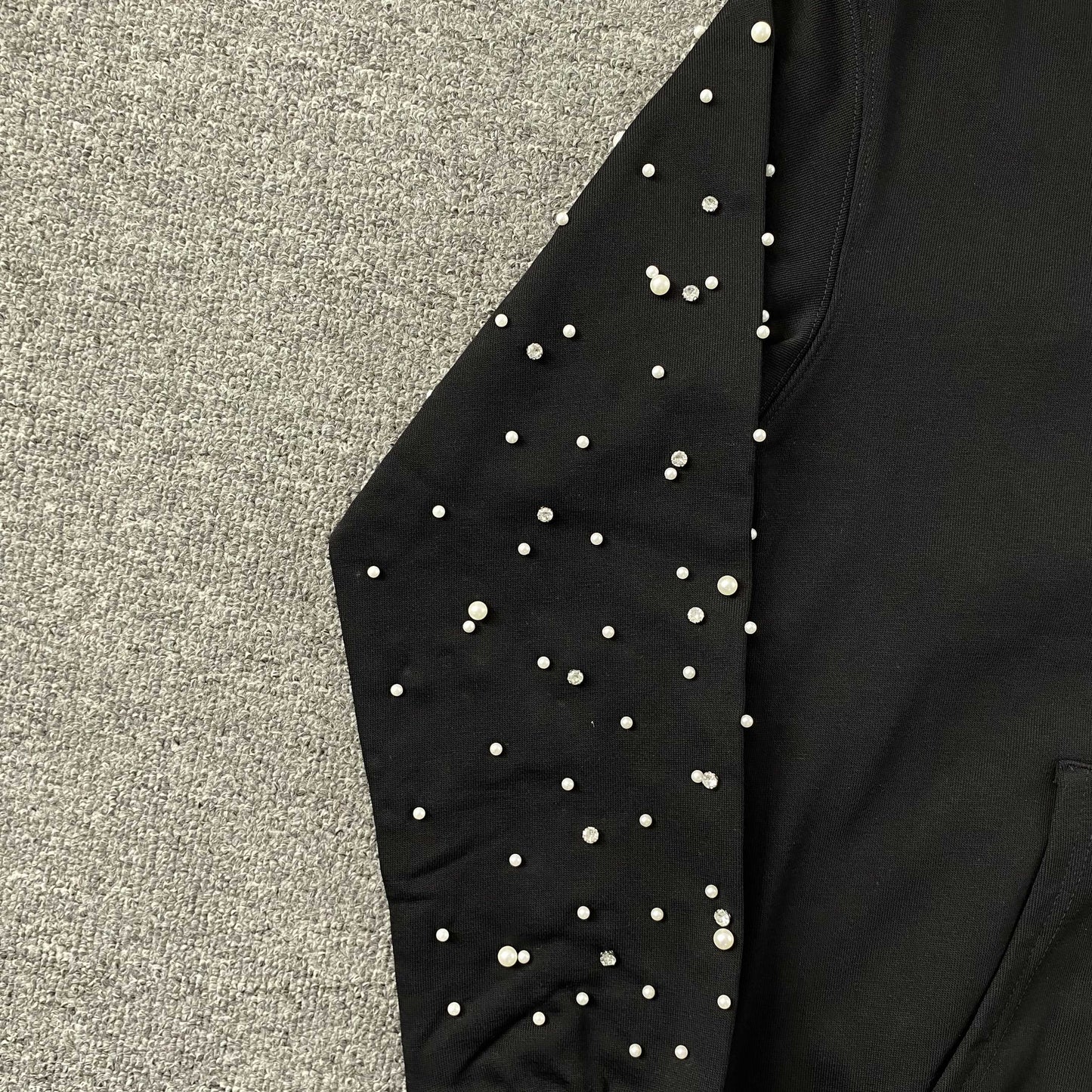 Mixed Emotion Pearl Tracksuit Black