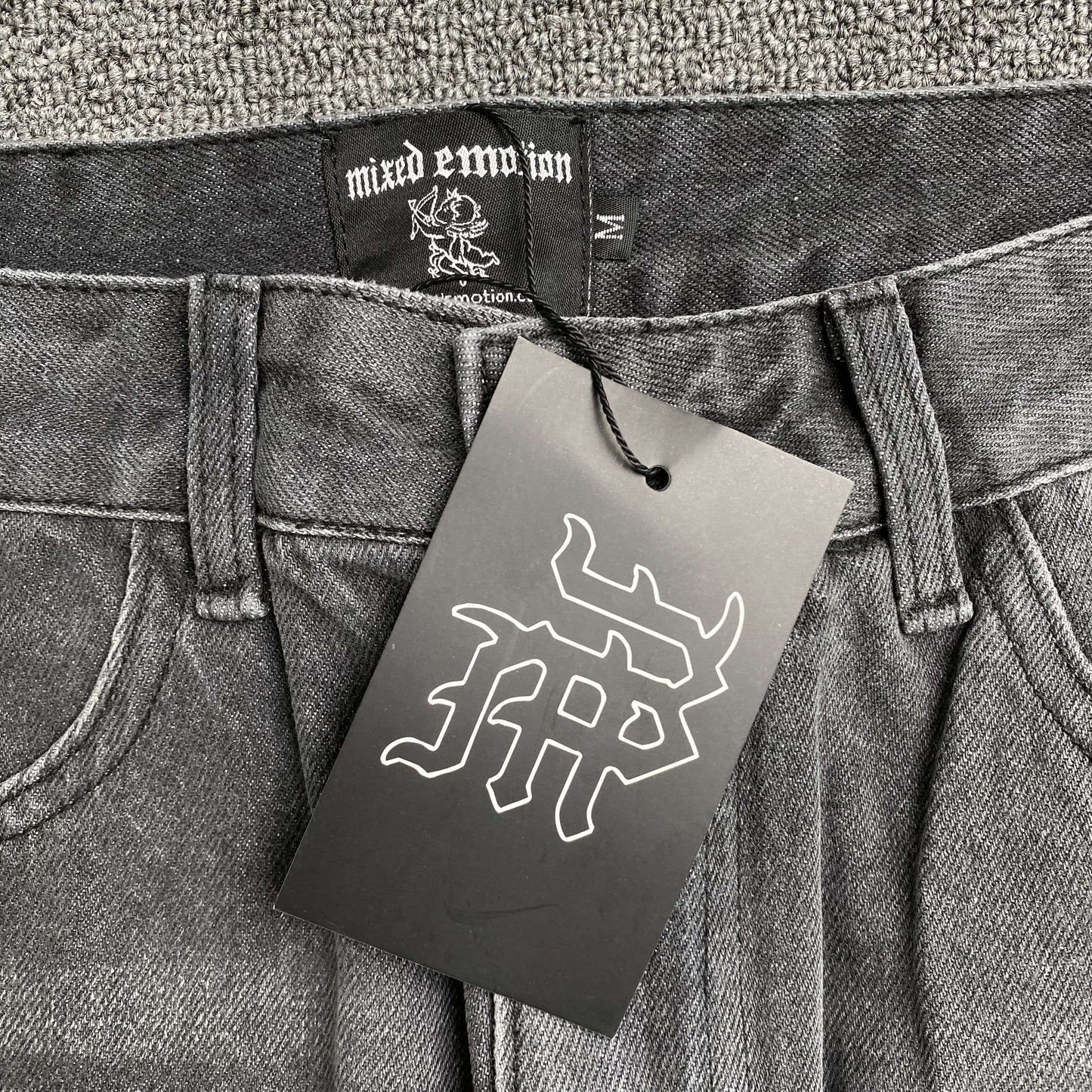 Mixed Emotion Stone Jeans Black