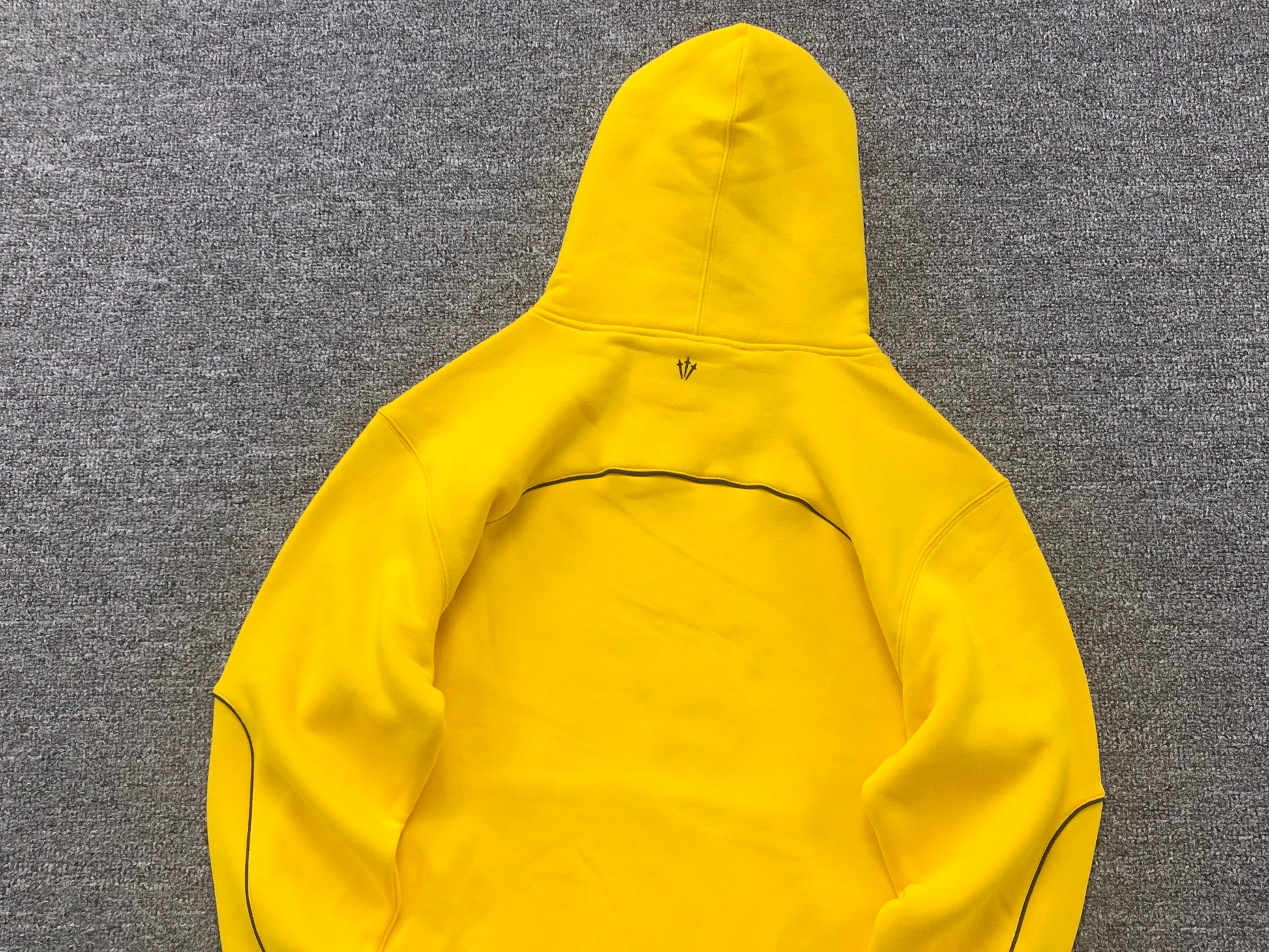 nike-x-drake-nocta-hoodie-yellow-4-Drip Store Argentina