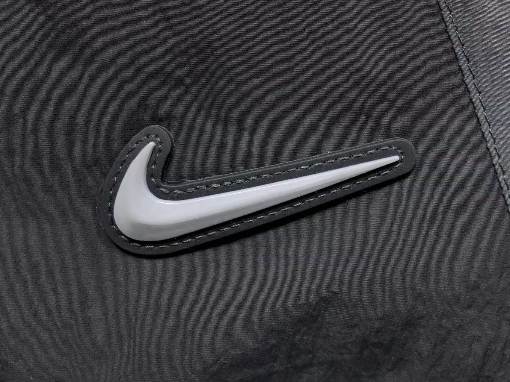 nike-x-drake-nocta-jacket-grey-11-Drip Store Argentina