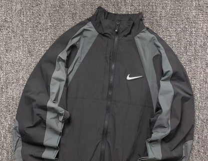nike-x-drake-nocta-jacket-grey-5-Drip Store Argentina