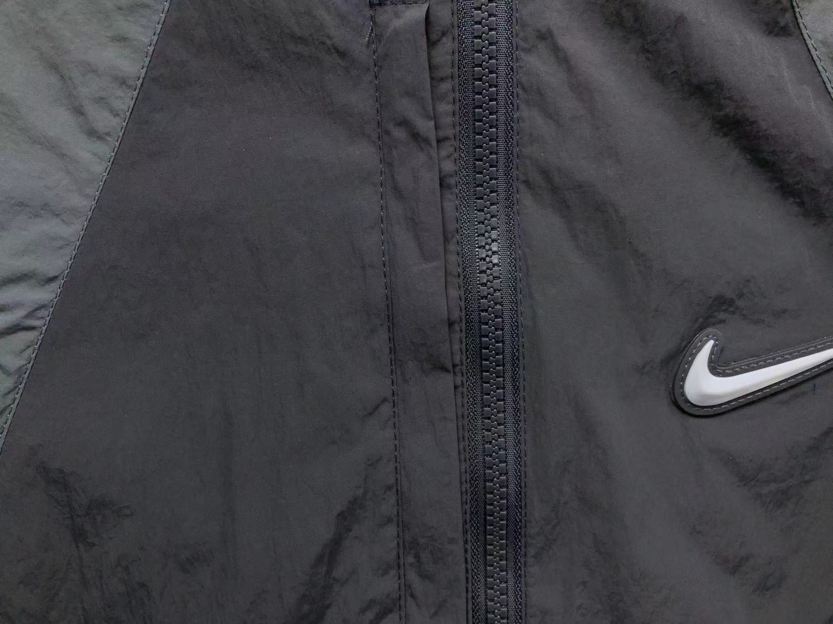 nike-x-drake-nocta-jacket-grey-7-Drip Store Argentina