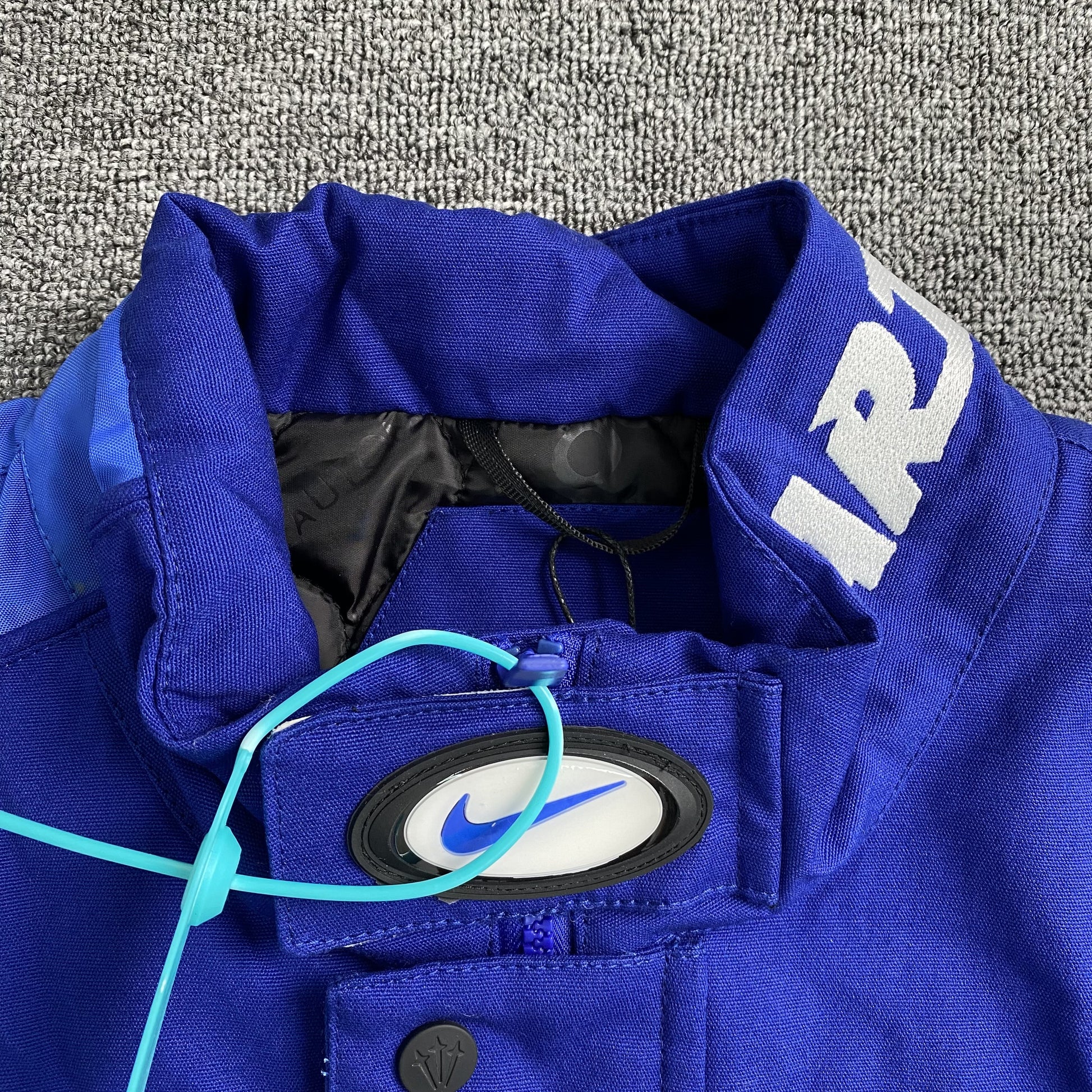 nike-x-nocta-lart-racing-jacket-deep-royal-blue-12-Drip Store Argentina