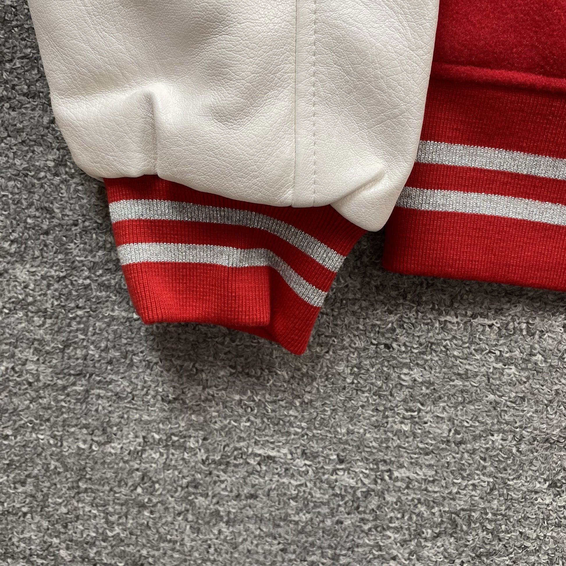 off-white-chicago-bulls-varsity-jacket-red-12-Drip Store Argentina