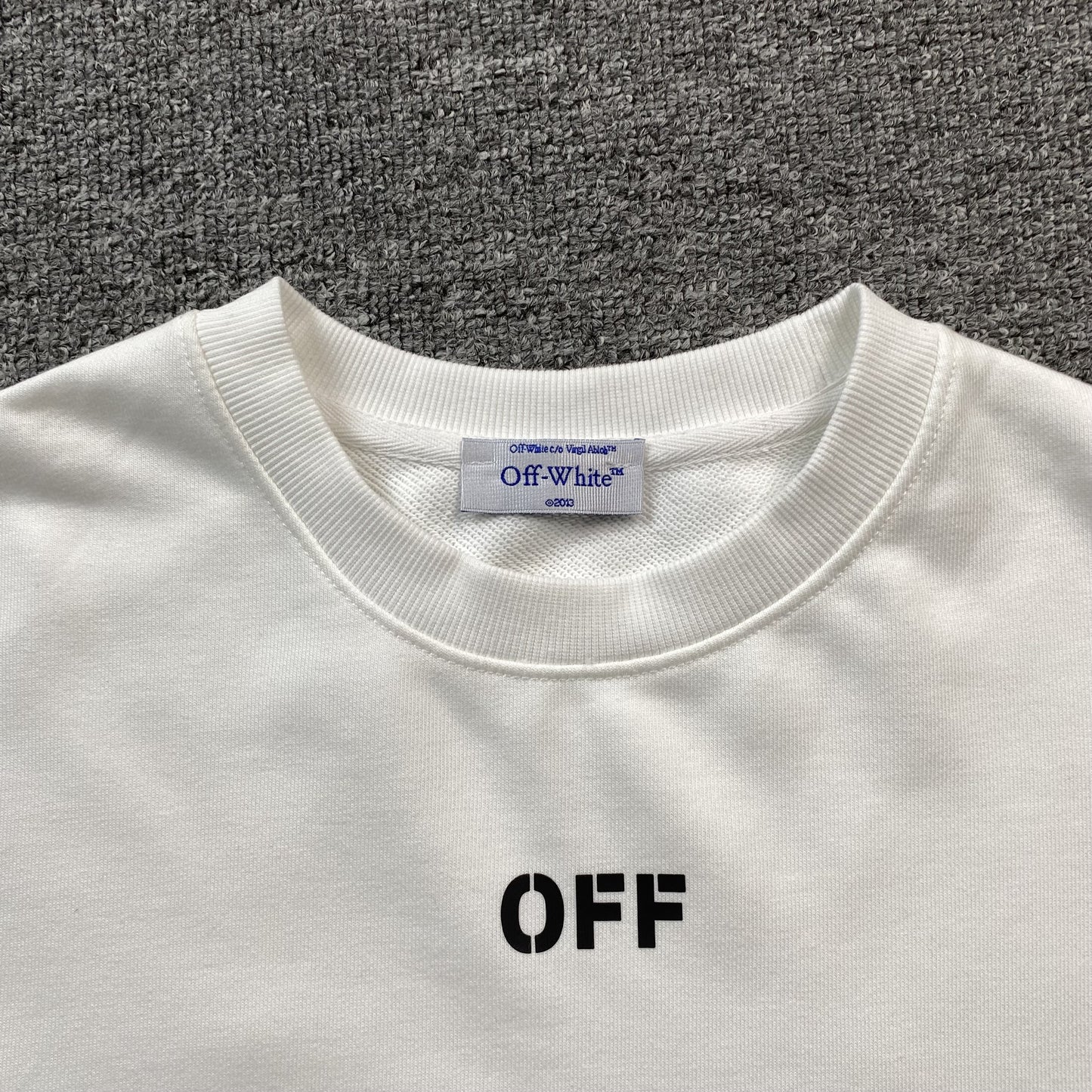 off-white-double-moon-arrow-crewneck-white-3-Drip Store Argentina