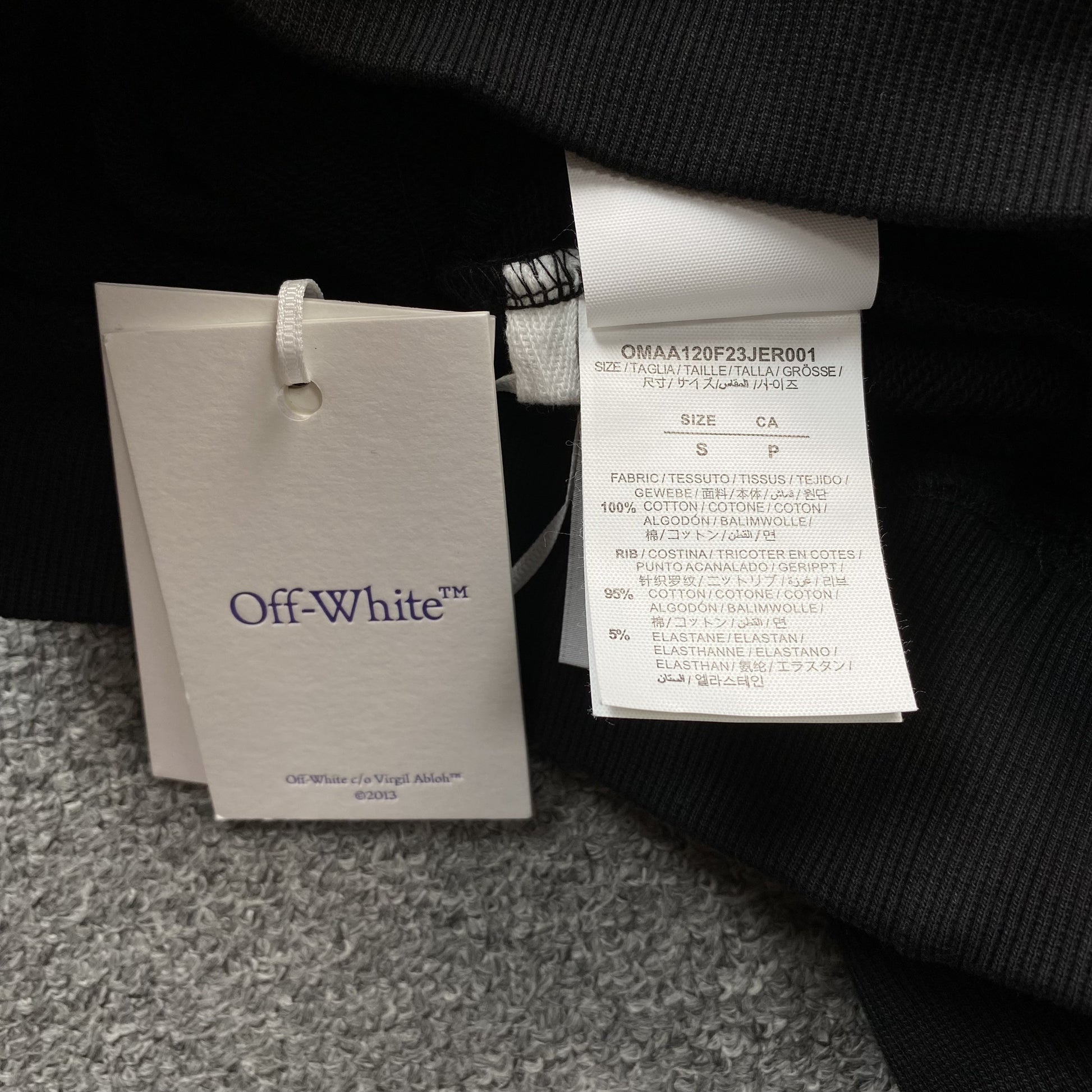 off-white-embroidery-black-arrow-hoodie-black-6-Drip Store Argentina