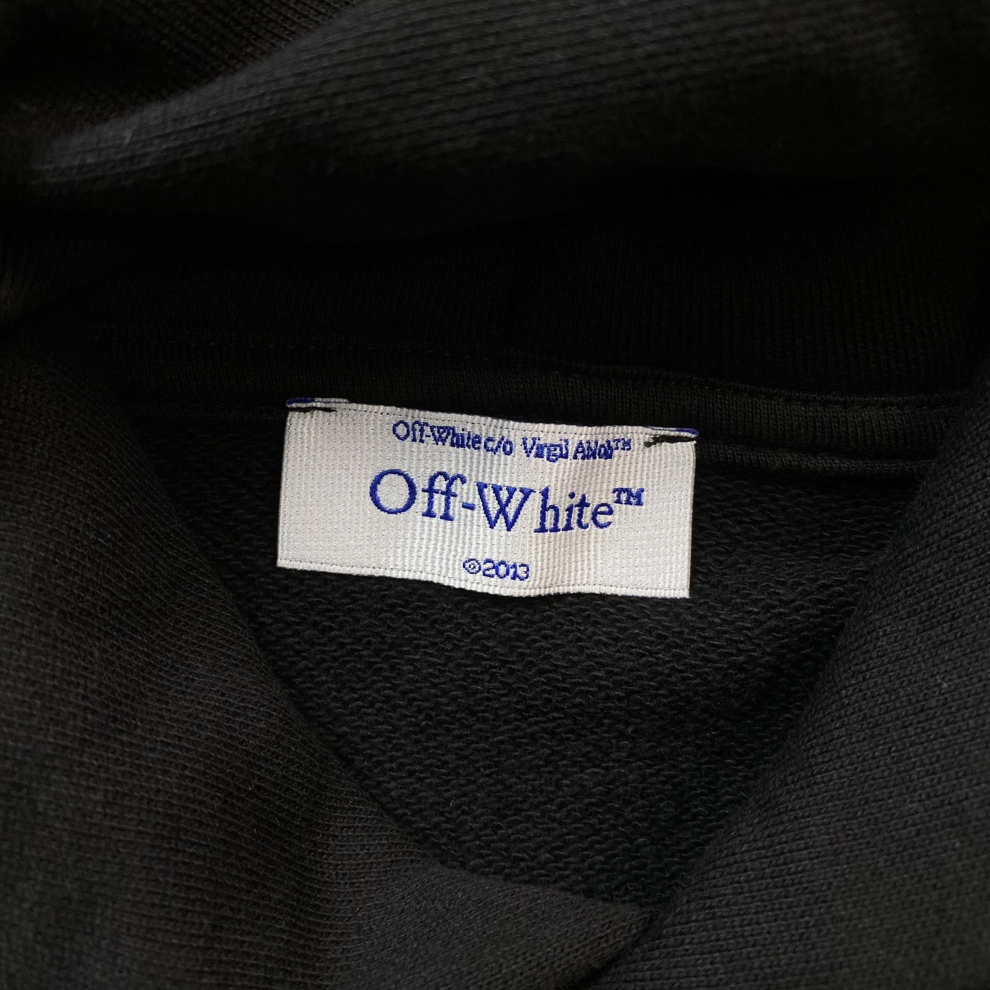 off-white-kit-text-print-hoodie-black-6-Drip Store Argentina