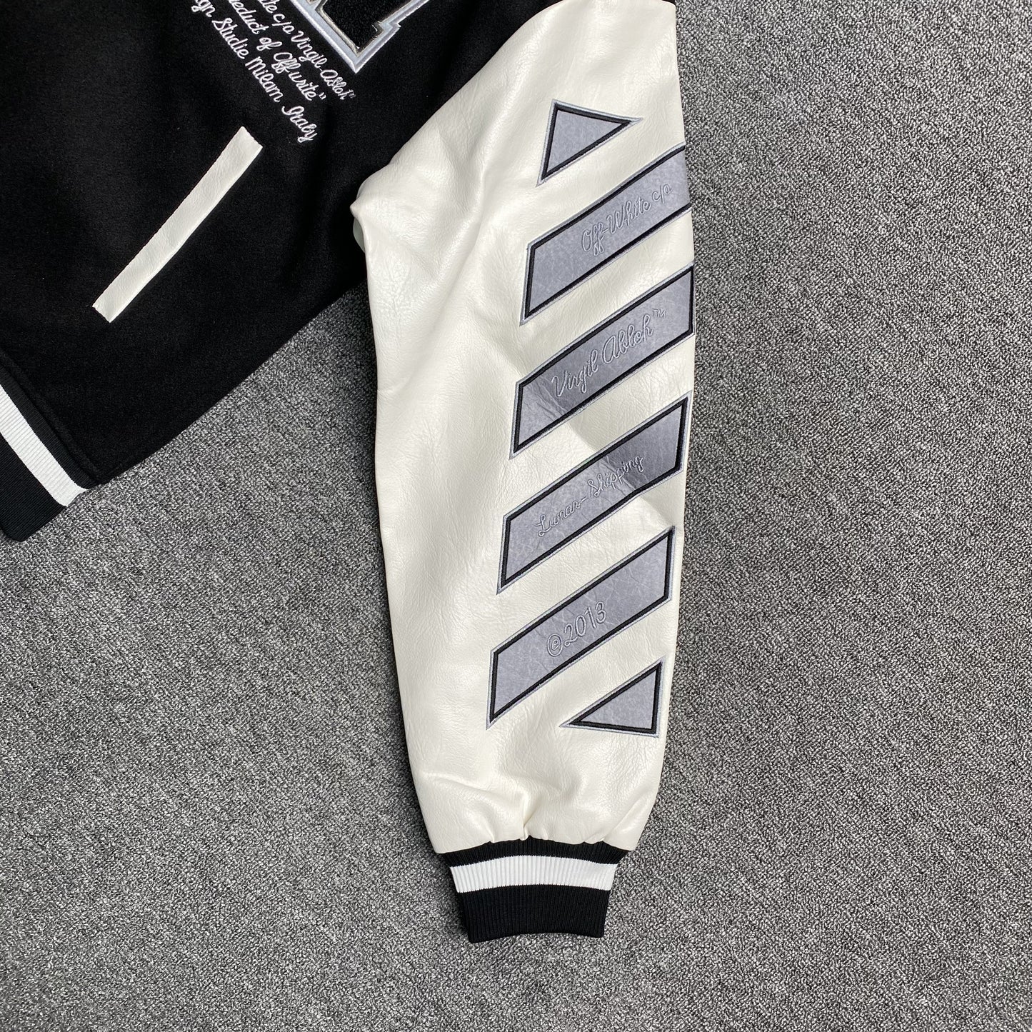 off-white-lea-applique-varsity-jacket-black-5-Drip Store Argentina