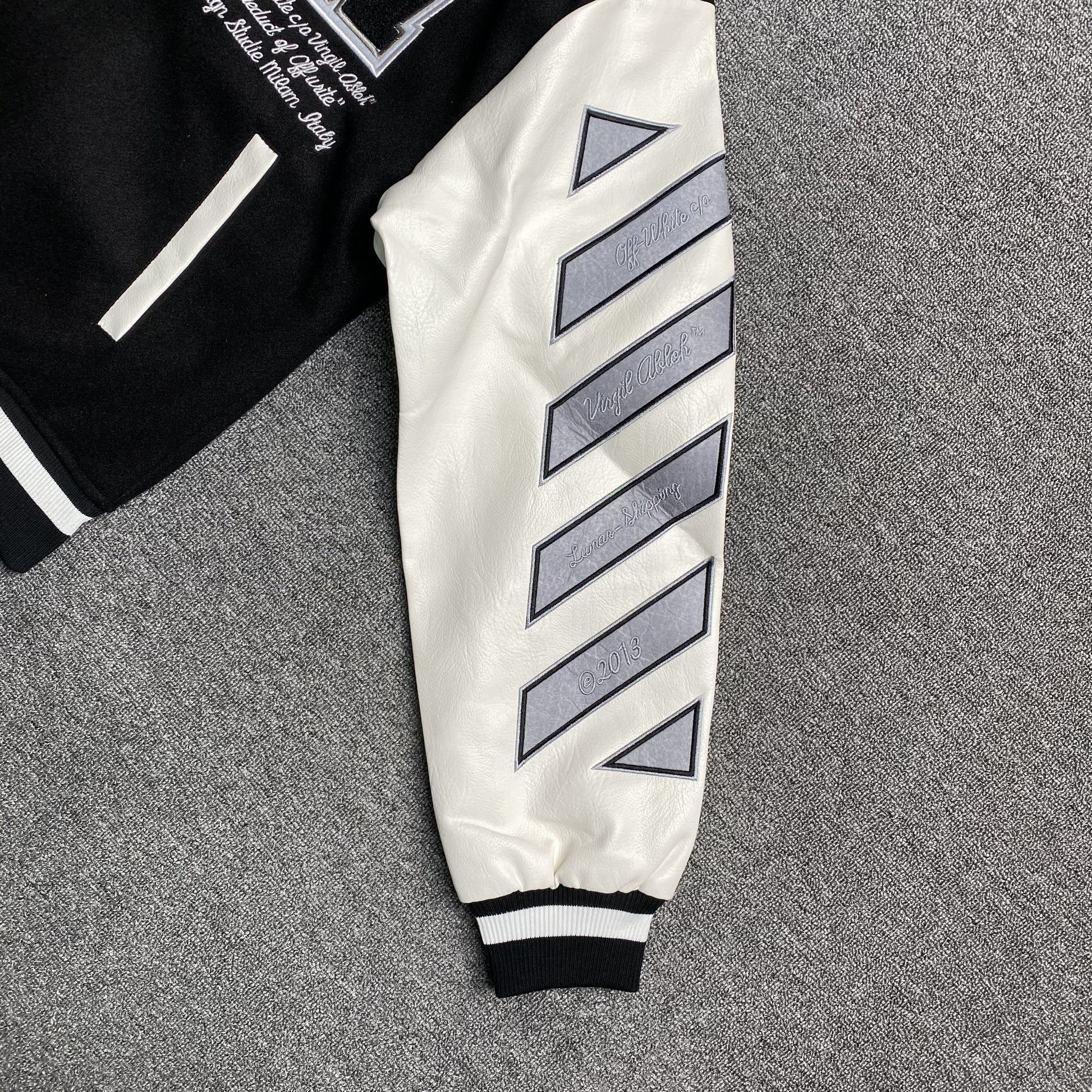 off-white-lea-applique-varsity-jacket-black-5-Drip Store Argentina