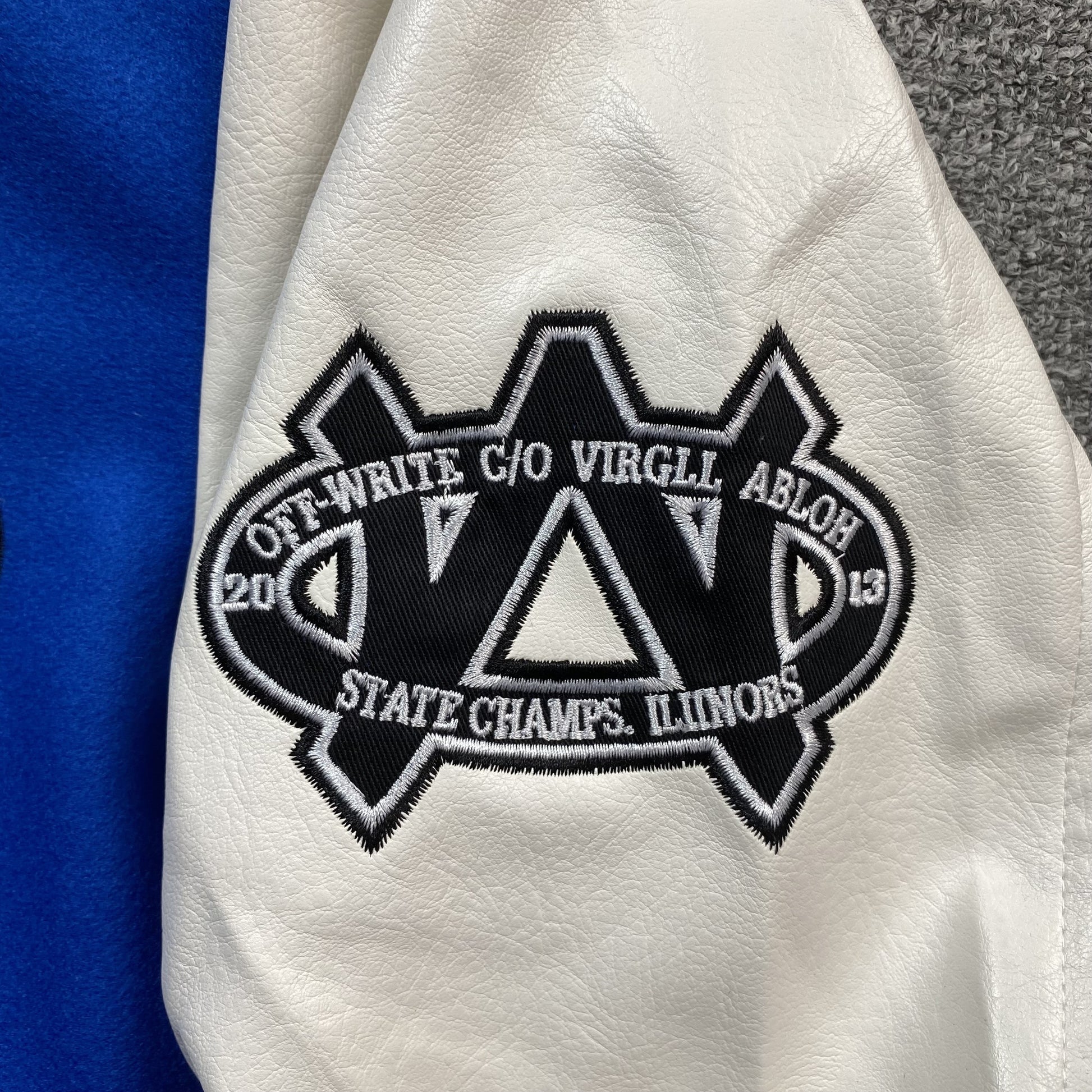 off-white-logo-applique-varsity-jacket-royal-6-Drip Store Argentina