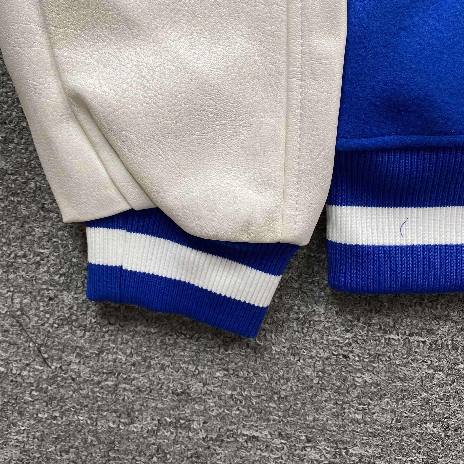 off-white-logo-applique-varsity-jacket-royal-8-Drip Store Argentina