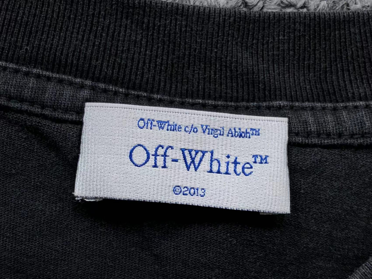 off-white-lunar-new-year-dragon-tee-black-7-Drip Store Argentina