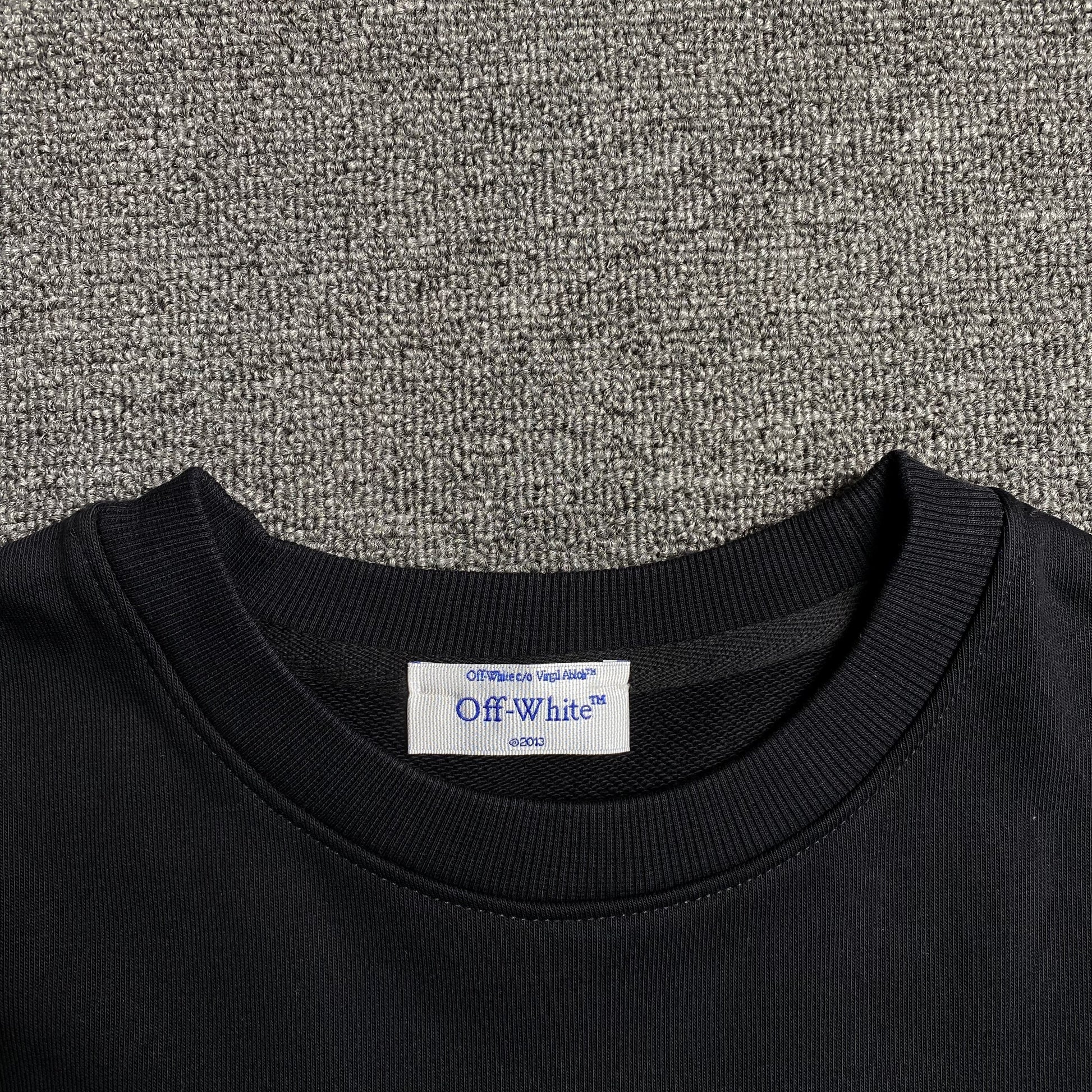 off-white-opposite-arrow-crewneck-black-8-Drip Store Argentina